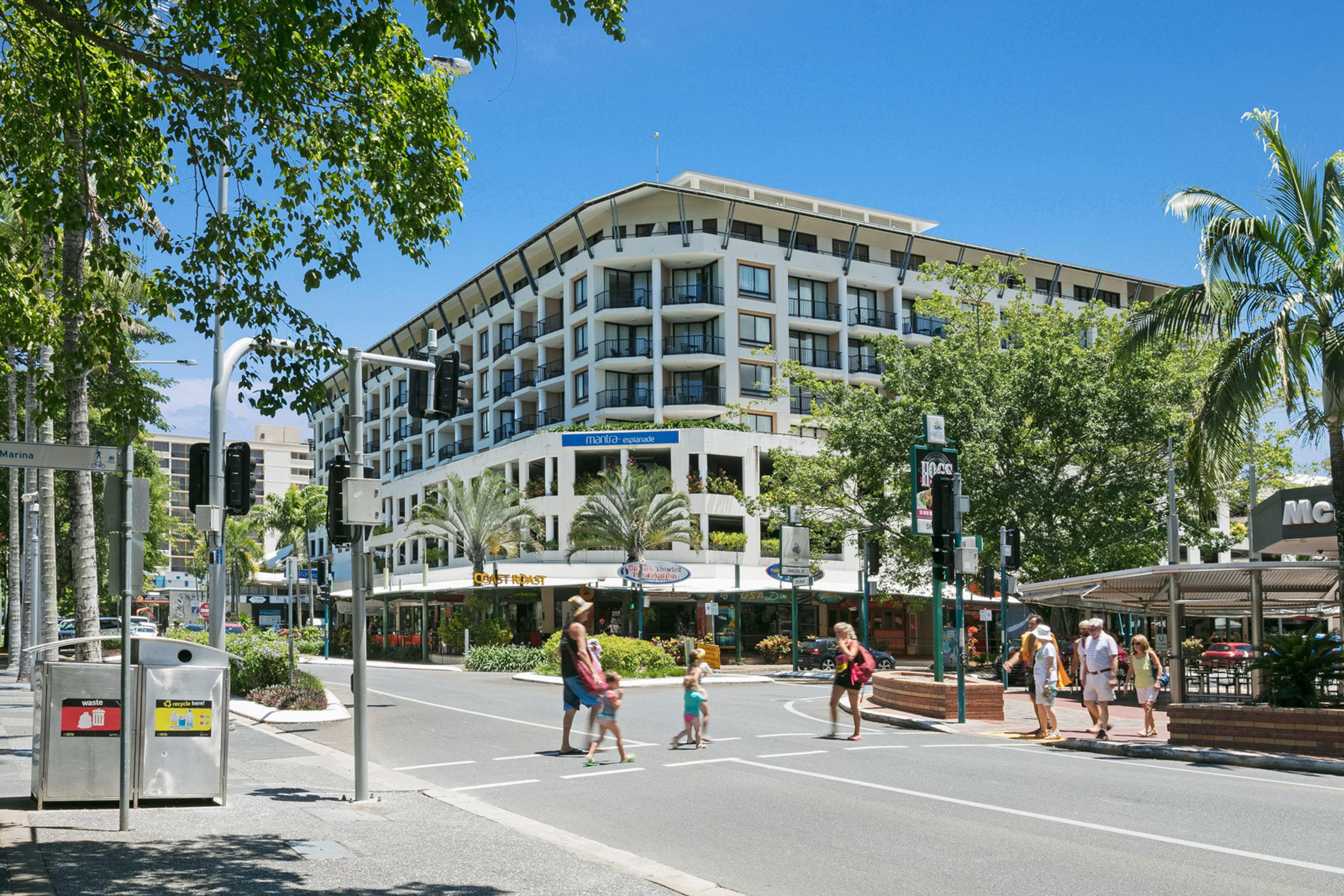 Mantra Esplanade Hotel Cairns Exterior foto